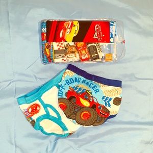 Toddler Boys Briefs • Disney Cars • 2/3T • 7 pack